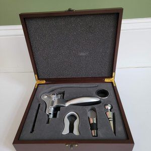 CONNOISSEUR CORKSCREW & WINE TOOLS DELUXE WINE GIFT W/ WOOD BOX